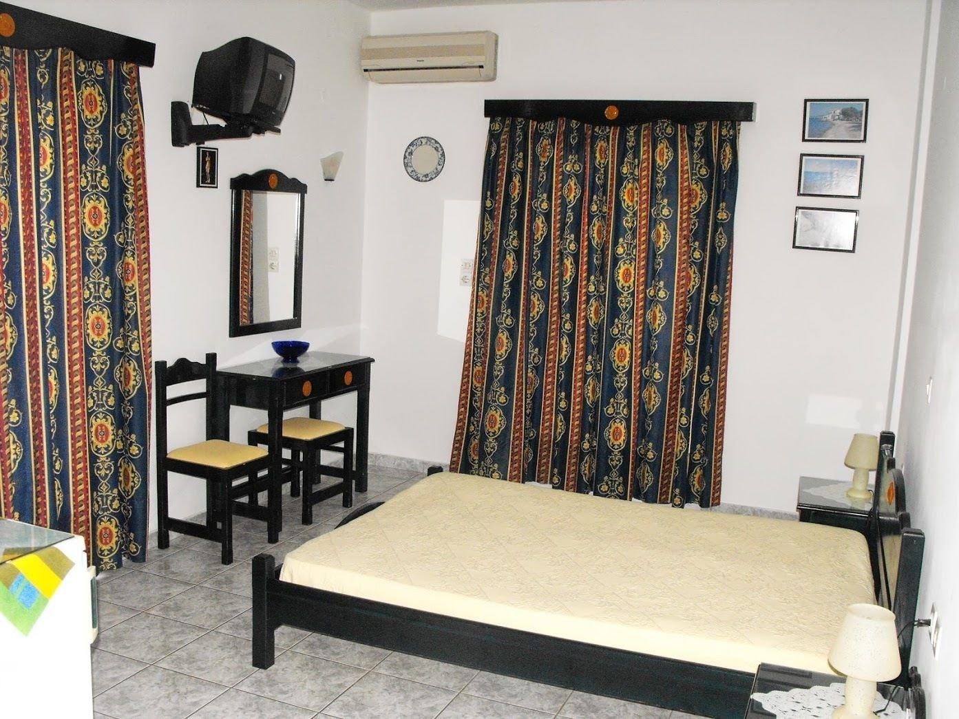 Anna Zisimos Hotel Adamantas  Exterior photo