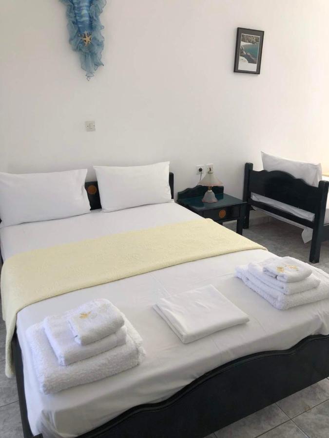 Anna Zisimos Hotel Adamantas  Exterior photo