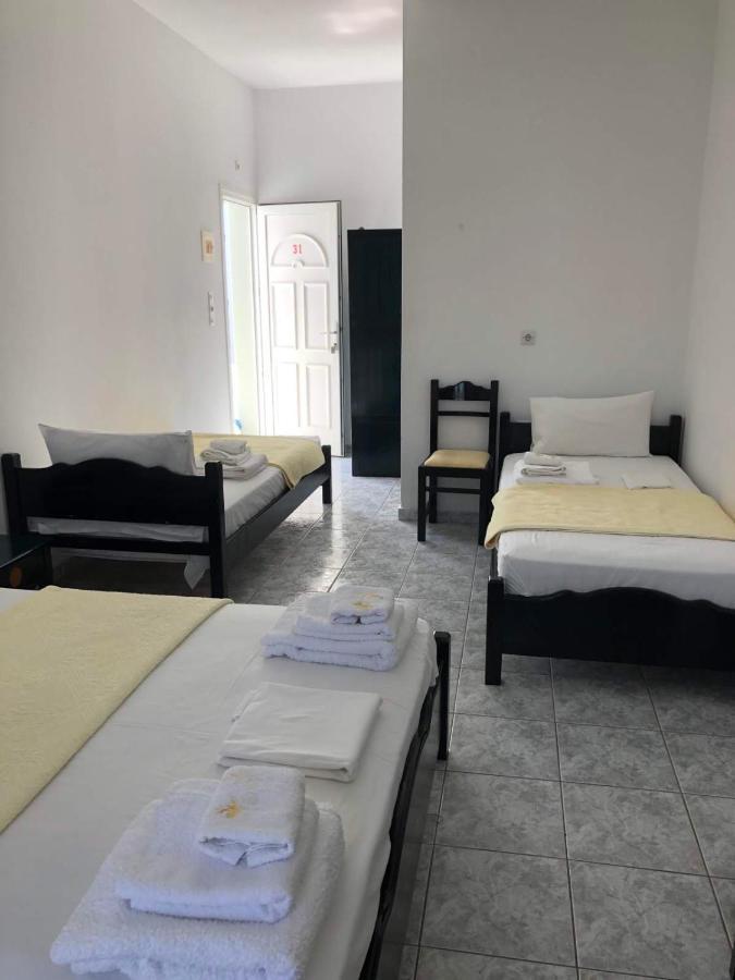 Anna Zisimos Hotel Adamantas  Exterior photo