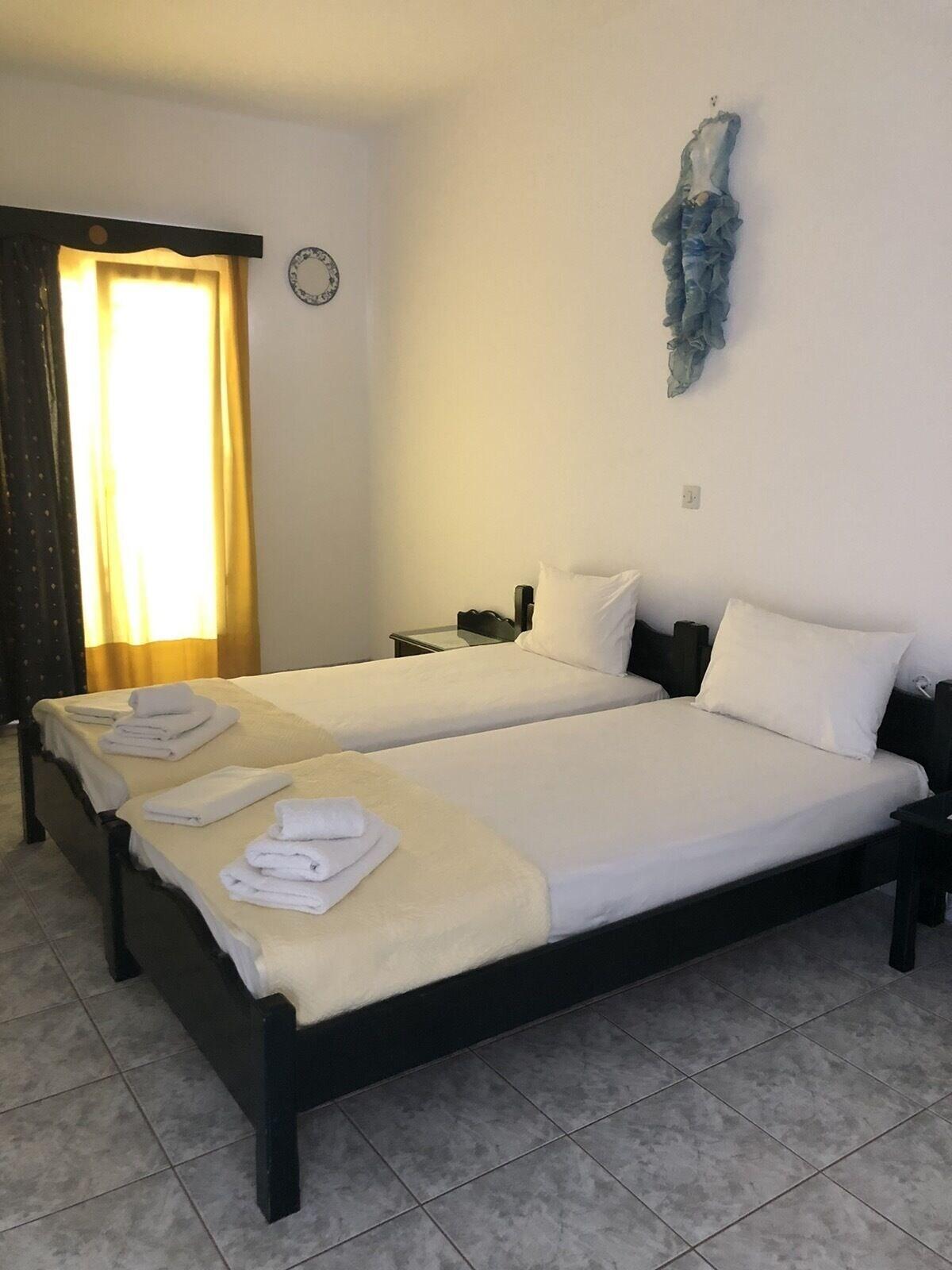 Anna Zisimos Hotel Adamantas  Exterior photo