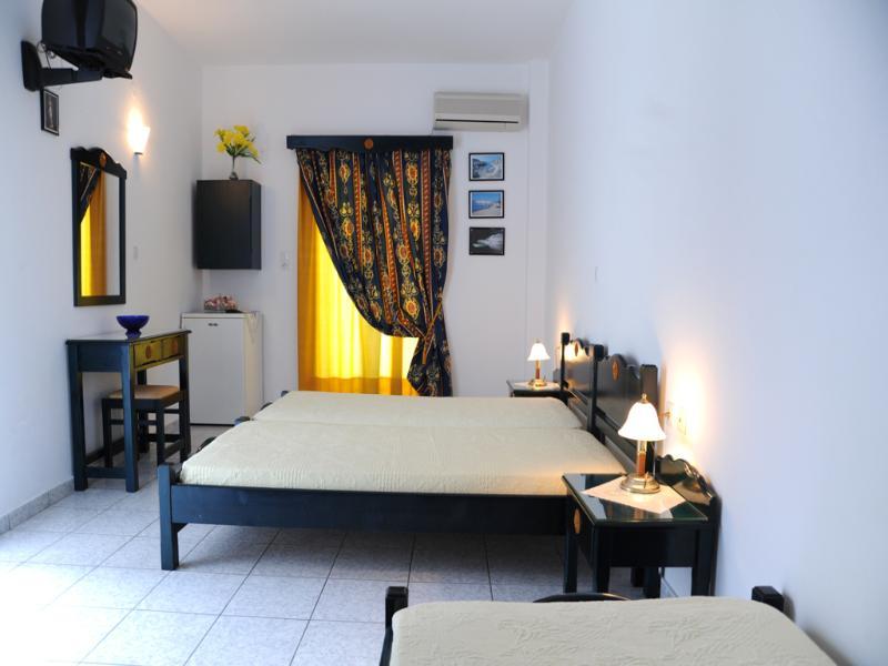 Anna Zisimos Hotel Adamantas  Exterior photo